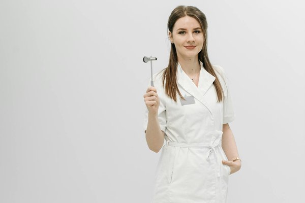 Accompagner un Parent gé en Proie à la Dépression : Un Guide Pratique et Empathique pour Offrir du Soutien